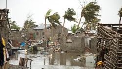 tropical-cyclone-idai-hits-mozambique-1552988034729.jpg