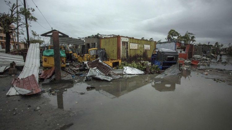 Uno dei villaggi devastati dal ciclone 