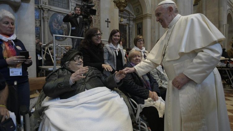 pope-francis-visits-loreto-1553513630684.jpg