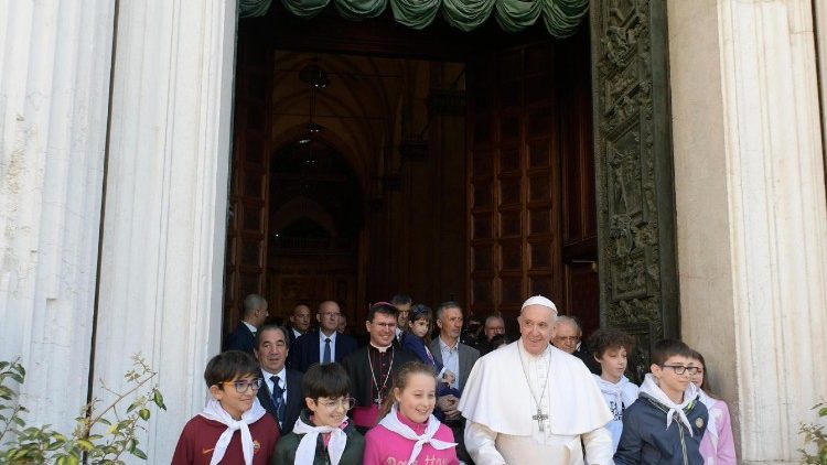 Papież w Loreto: zanieście Ewangelię współczesnym 