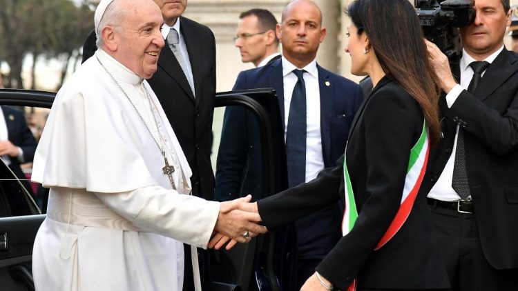 البابا فرنسيس يزور مقر بلدية روما 26 آذار مارس 2019