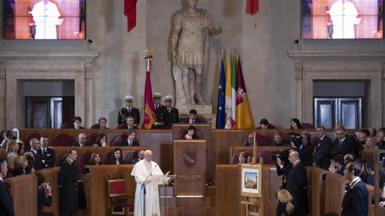 pope-francis-visits-campidoglio-1553600928736.jpg
