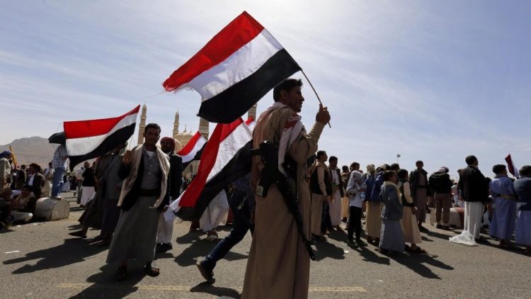 Manifestace připomínající 4. výročí války v Jemenu