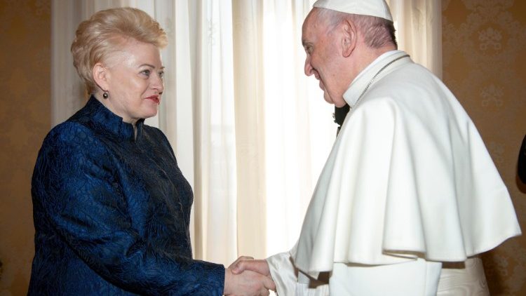 Papst Franziskus empfängt Dalia Grybauskaite