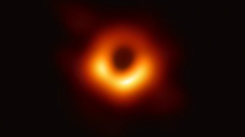É possível encontrar Deus em um buraco negro?