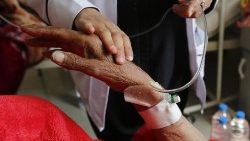 who-records-nearly-300-deaths-of-cholera-in-y-1555345430563.jpg