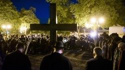 good-friday-religious-procession-via-crucis--1555755230351.jpg