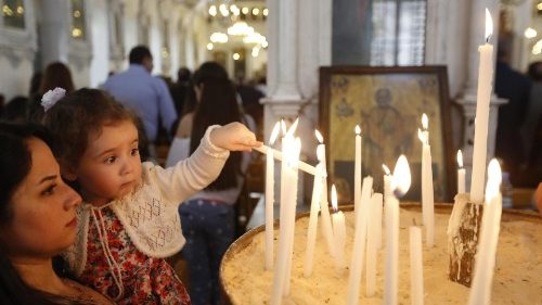 Syrien: Kirchenführer rufen Christen zum Bleiben auf