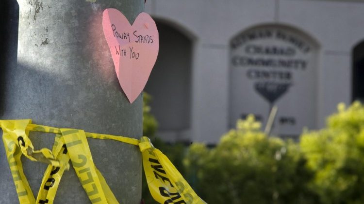 Four people shot, one fatally, at Chabad of Poway synagogue in Poway, California