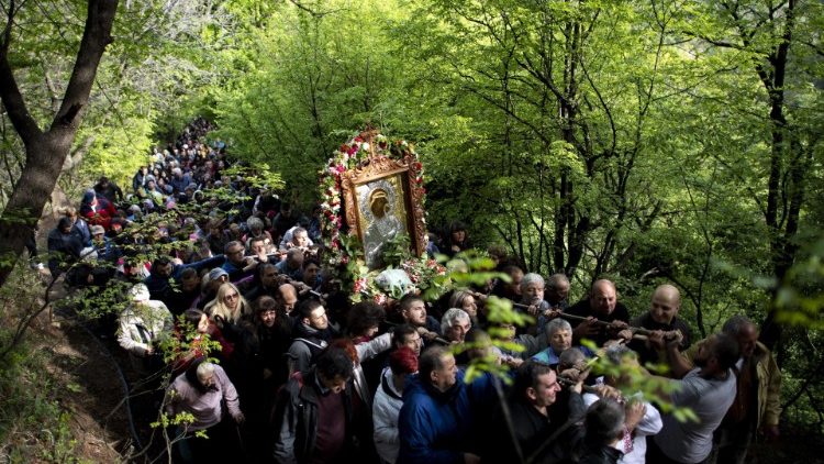Bulgarian Orthodox faithful celebrate Easter Monday