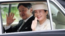japan-s-new-emperor-naruhito-ascends-throne-m-1556705495338.jpg