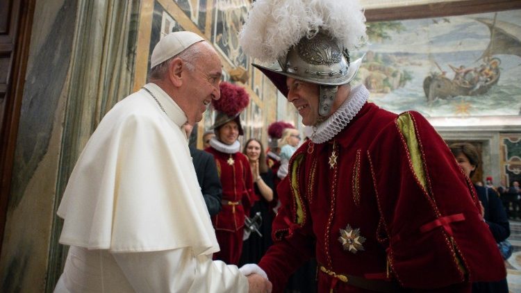 Papa Franjo s pripadnicima Švicarske garde; Vatikan, 4. svibnja 2019.