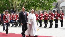 pope-francis-s-trip-in-bulgaria-and-northern--1557049728855.jpg