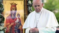 pope-francis-s-trip-in-bulgaria-and-northern--1557058728173.jpg