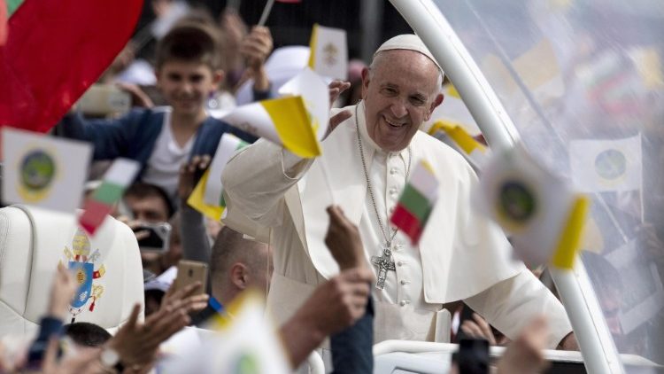 Папа Франциск в България