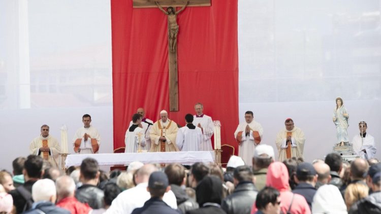 教宗方濟各在北馬其頓首都廣場主持彌撒