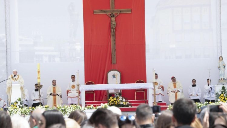 Papa Franjo na misi u Skoplju, u Sjevernoj Makedoniji