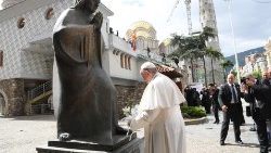 pope-francis-s-trip-in-bulgaria-and-northern--1557239331549.jpg