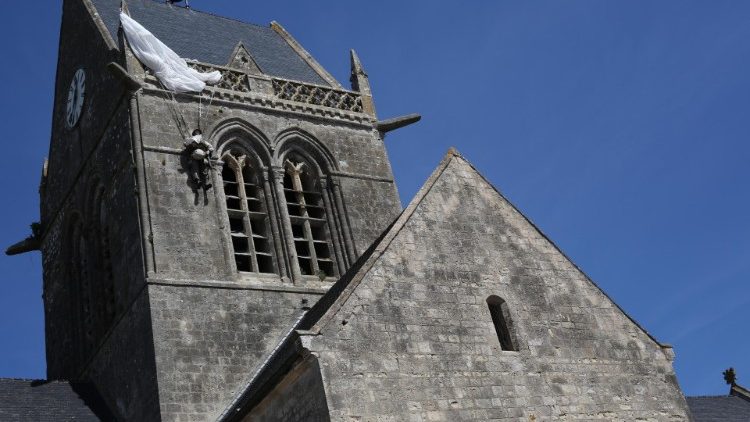 Une église normande en France.
