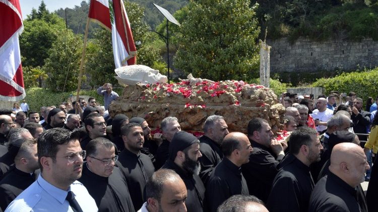 Féretro do cardeal Nasrallah Sfeir em Beirute, Líbano