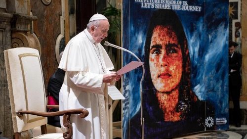Pápež prijal zástupcov Caritasu: Charita nie je idea či pocit, ale stretnutie s Kristom