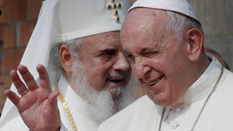 Pope Francis and Romanian Orthodox Patriarch Daniel in Bucharest