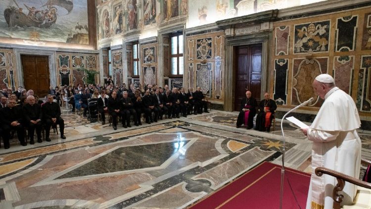 Papa Franjo primio je u audijenciju zaposlenike Vatikanske poštanske i telefonske službe; Vatikan, 6. lipnja 2019.