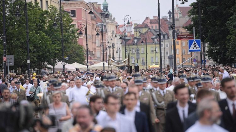 Traditional Corpus Christi procession in Warsaw
