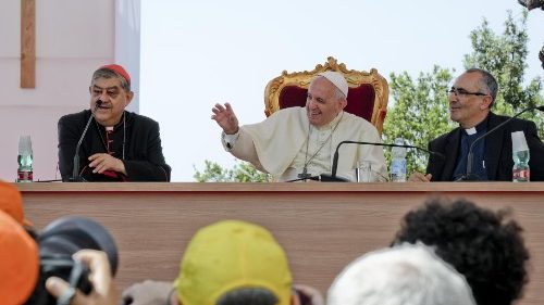 Ferenc pápa előadása Nápolyban a Veritatis gaudium teológiájáról