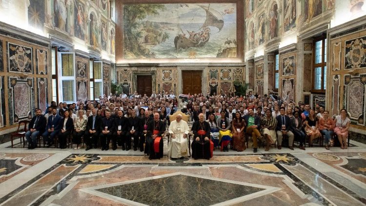 Udeleženci Mednarodnega foruma mladih s papežem Frančiškom