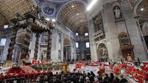Pápež udelí páliá 54 metropolitným arcibiskupom i dekanovi Kardinálskeho zboru