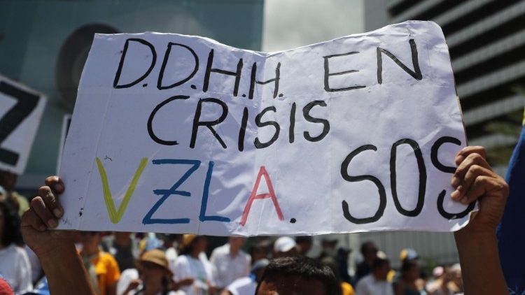 Krizė Venesueloje tęsiasi