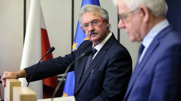 Europa- und Außenminister Asselborn (links) bei seinem polnischen Amtskollegen in Warschau