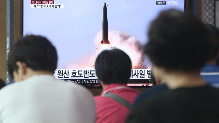 Il lancio dei missili nord coreani sui media della Corea del sud