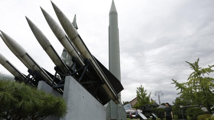 North Korea fires two short-range missiles toward the East Sea