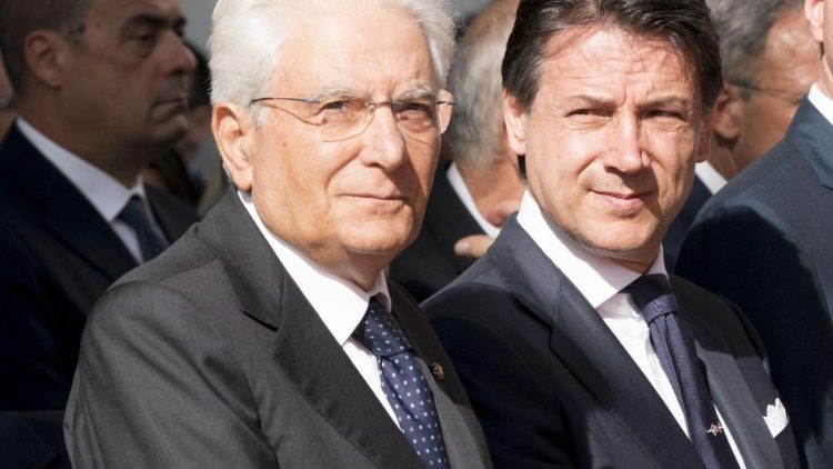 Il presidente della Repubblica Sergio Mattarella e il premier Giuseppe Conte