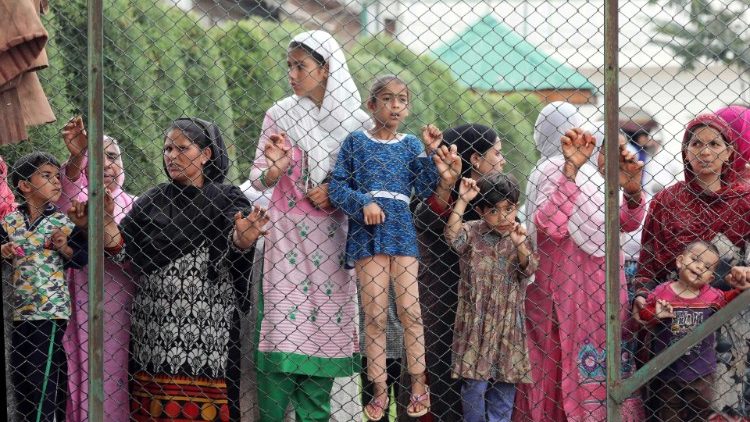 Protesta di musulmani del Kashmir a Srinagar 