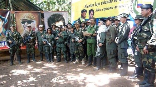 Kolumbien: Sorge um den Frieden - Unterhändler bitten Papst um Hilfe