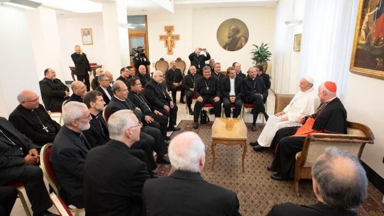 Papa: ritiro spirituale promosso dalla Congregazione per i Vescovi