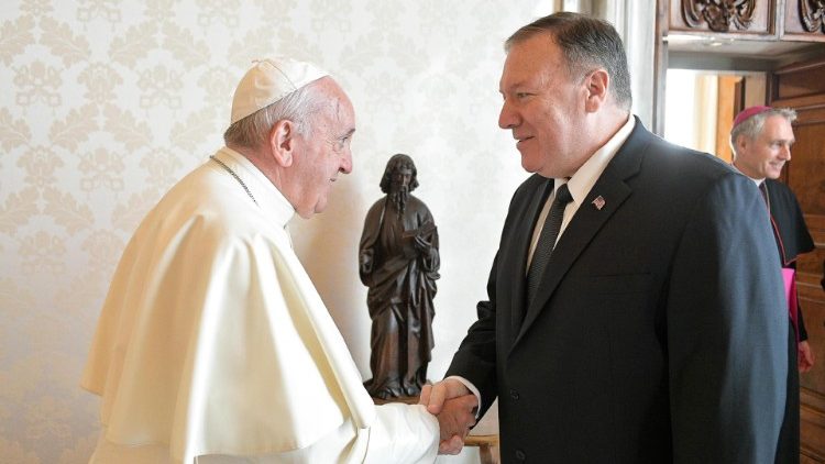 Pope Francis meets Mike Pompeo at the Vatican