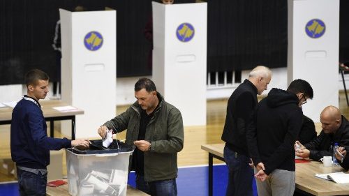 Elezioni parlamentari anticipate in Kosovo