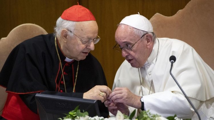 Папа Францішак і кардынал Ларэнца Балдзісэры