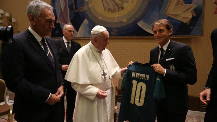 Pope Francis meets Italy Soccer Team