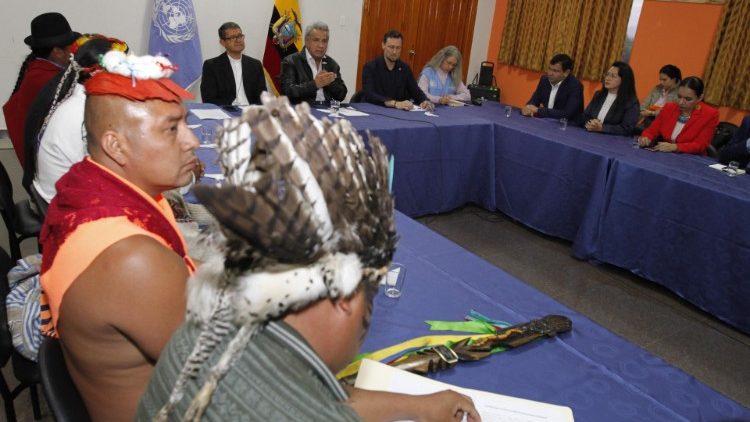 आदिवासी नेताओं ओर  सरकार के साथ बातचीत 