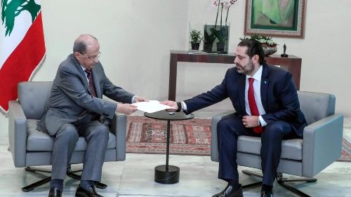 Libano. Dopo le proteste il premier Hariri si dimette