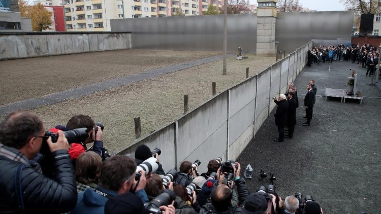 बर्लिन की दीवार के गिरने के 30 वीं वर्षगांठ
