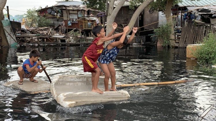 Überschwemmungen in Bacoor (Provinz Cavite) am 14. November
