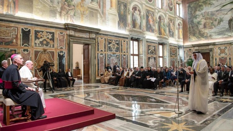 Papa Franjo sa sudionicima Susreta o dostojanstvu maloljetnika u digitalnom svijetu; Vatikan, 14. studenoga 2019.
