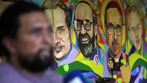 Tem início na Espanha julgamento de militares acusados da morte de jesuítas  em El Salvador