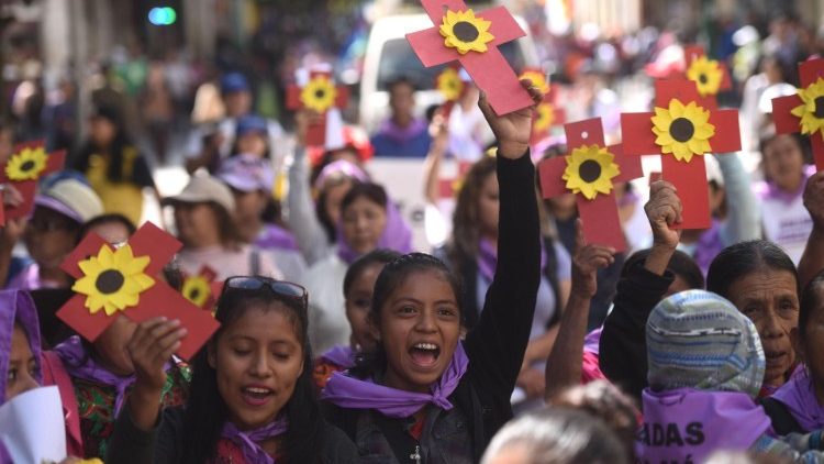 Manifestazione in Guatemala contro la violenza